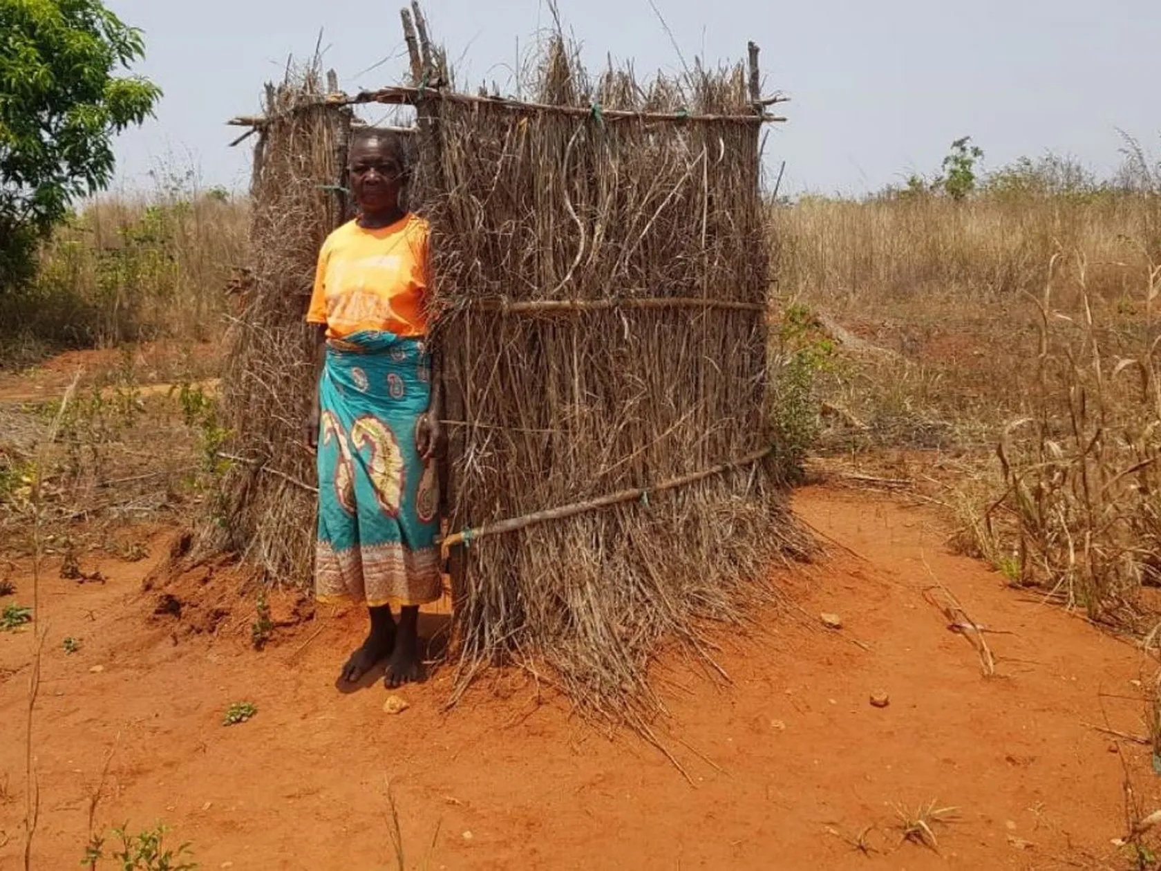 research cover, latrine construction, mozambique